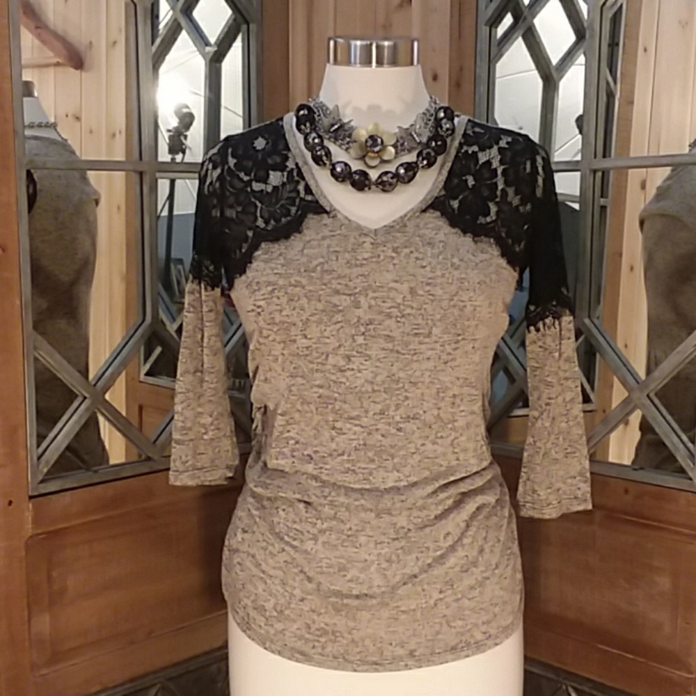 Planet Motherhood Maternity top